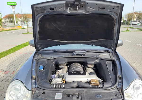 Porsche Cayenne cena 29900 przebieg: 249000, rok produkcji 2004 z Chocianów małe 379